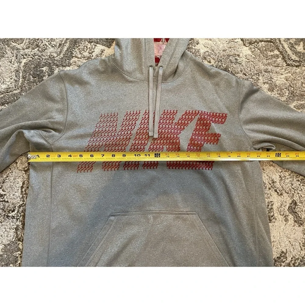 Nike Hoodie Men's Therma Fit Athletic Size Large Gray Sweatshirt Red Casual